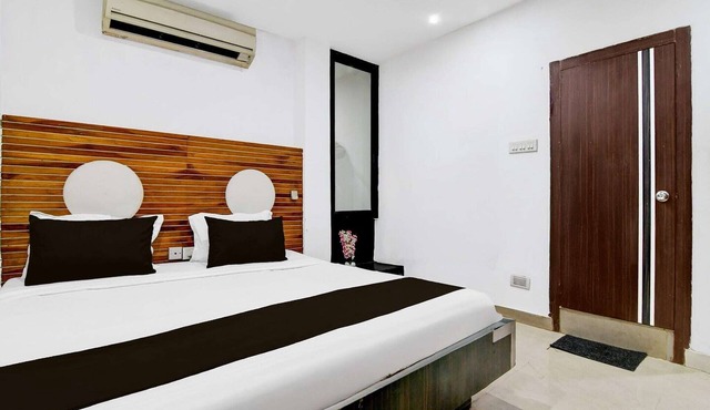 Collection O Minto Park Hotel Gardenia