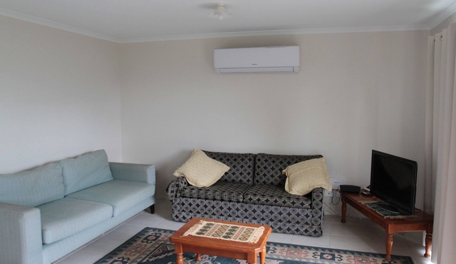Comfortable Two Bedroom Home in Historic Malmsbury in Malmsbury