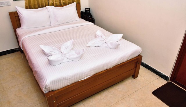 Coral Shelters Service Apartments Ponmeni