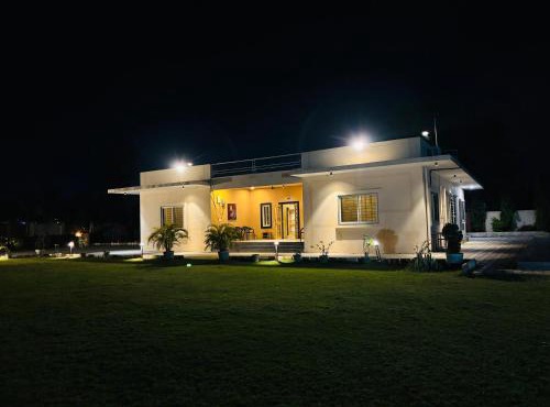 Courtyard Villa