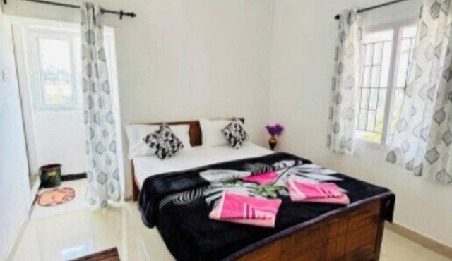 Crown Crest Home Stay