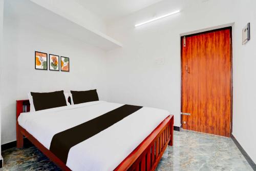[Day Stay - 8 AM to 8 PM] Collection O Neelambur Near PSG ITech