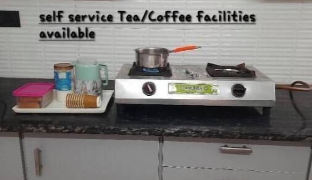 Deluxe Family Room in Agra with Kitchenette & Private Bathroom
