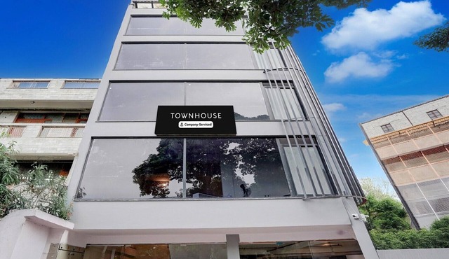 Deluxe Super Townhouse DeluxePreet Vihar
