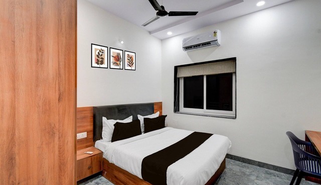 Deluxe with Twin BedTownhouse Saroornagar