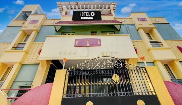 DeluxeGuna Residency