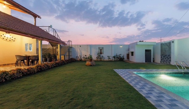 Dew Drop Villa by Stayjade 3bhkpvt Pool Garden