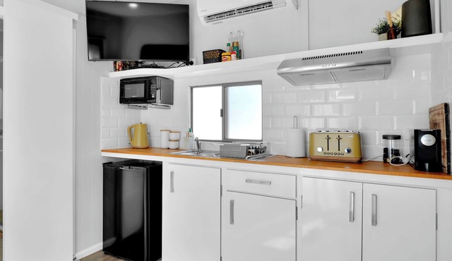 Diggers Rest self contained Tiny Home with WIFI in Diggers Rest