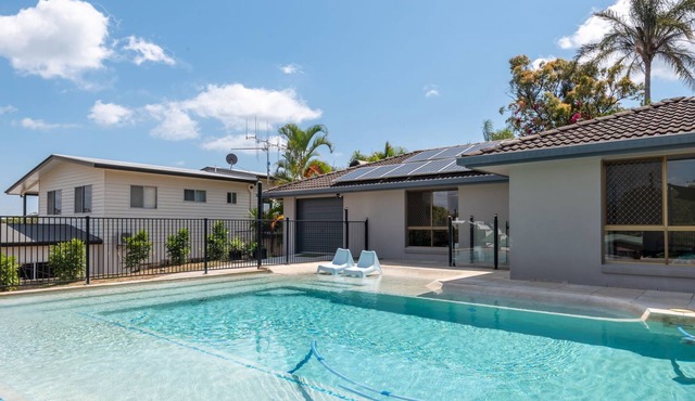 Dream Pool - Rainbow Beach in Rainbow Beach