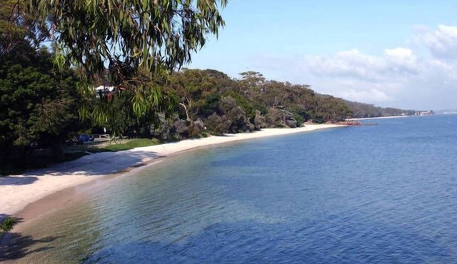 Dutchman's Beach Retreat in NELSON BAY