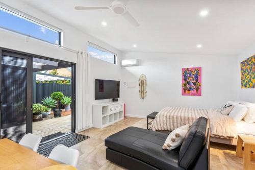 EcoBee Studio in Garden Serenity in Thebarton