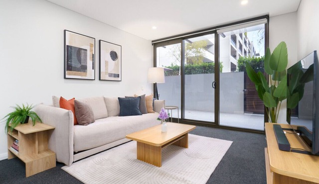 Elevated Stay with Refined Interiors and Courtyard in Barton