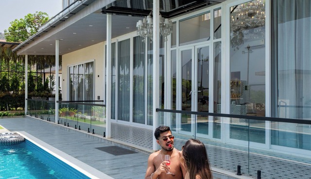 ELIVAAS Tuscan 5BHK Villa with Pvt Pool