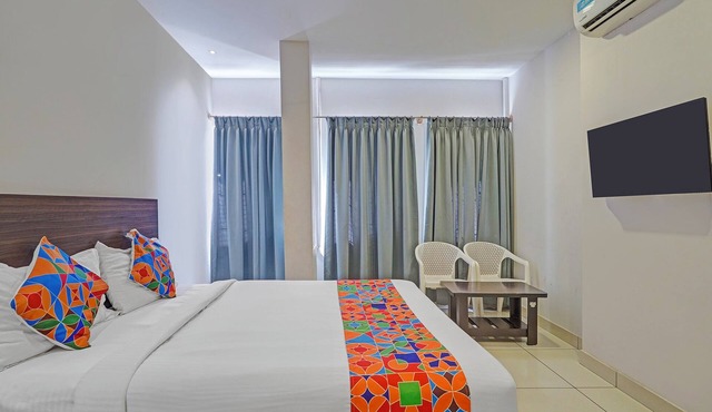 Fabexpress Urban Inn