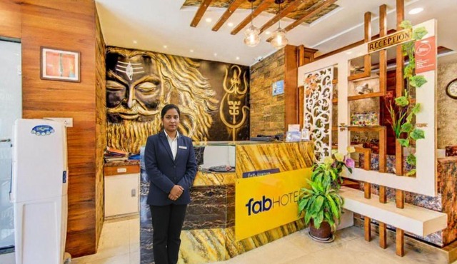 FabHotel Khushi Regent - Nr DB Mall