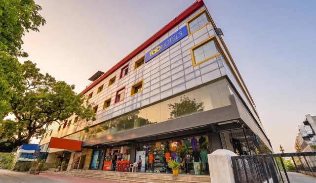 FabHotel Sca - Gandhipuram
