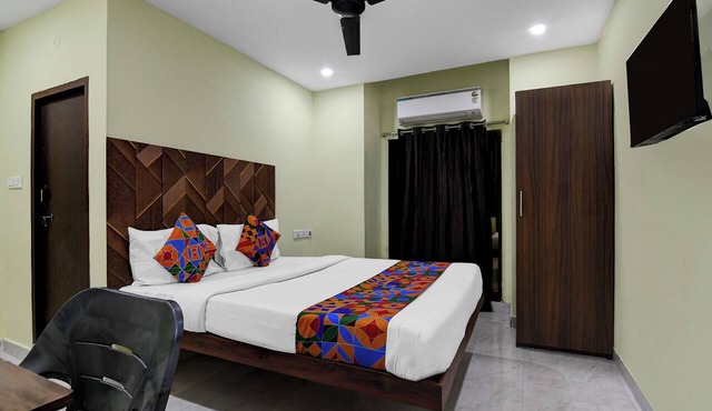 FabHotel Star Light B - Nr. Rushikonda
