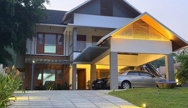 Family friendly modern style luxury villa