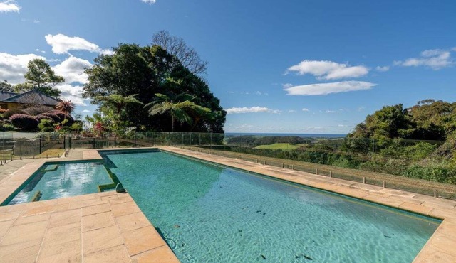 Flametrees - Serene luxury home with tranquil views on mountain tops in Jamberoo