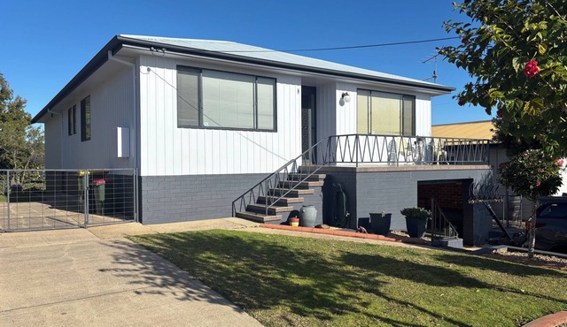 Gravity Stayz - 5min ride to the Mogo Trails and beautiful beaches in Batehaven