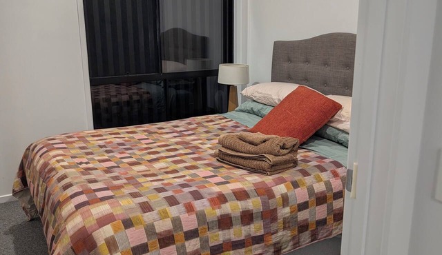 Guest Bedroom near airport and CBD access. in Banyo