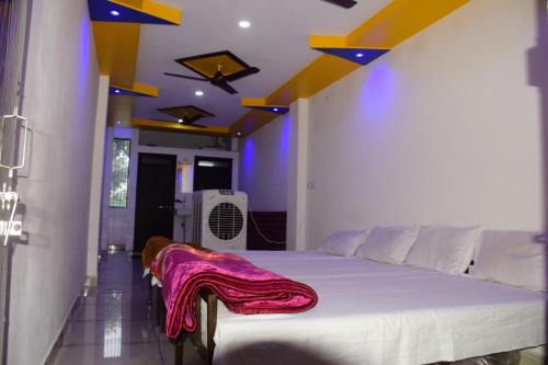 Gurudham Guest house in Ujjain