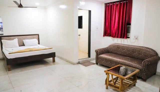 Hotel Achal Palace Lodging and Boarding
