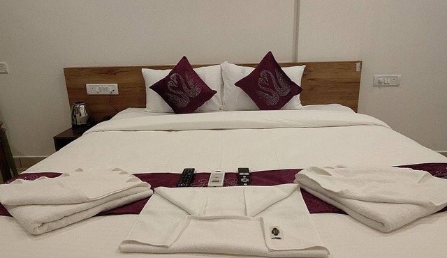 Hotel Amulya Regency