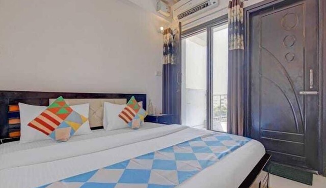 Hotel Astoria Elite in Agra