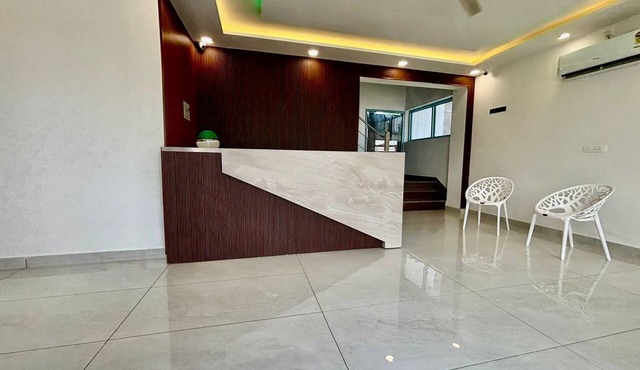 Hotel Channo Residency
