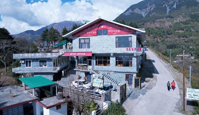 HOTEL DEVDAR RESORT