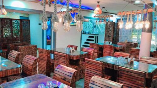 Hotel Dilli Darbar and restaurant Bandipora in Srinagar