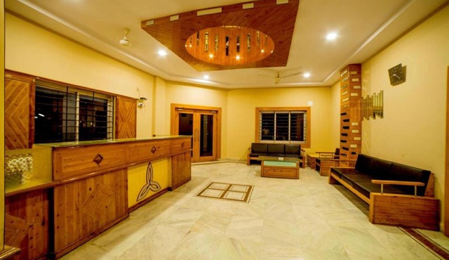 Hotel Empire in Gandhidham