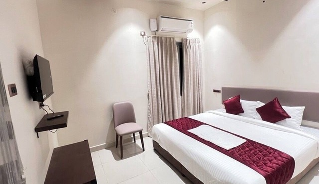 Hotel GMR Pearls