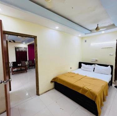 HOTEL GOLDeN PARK