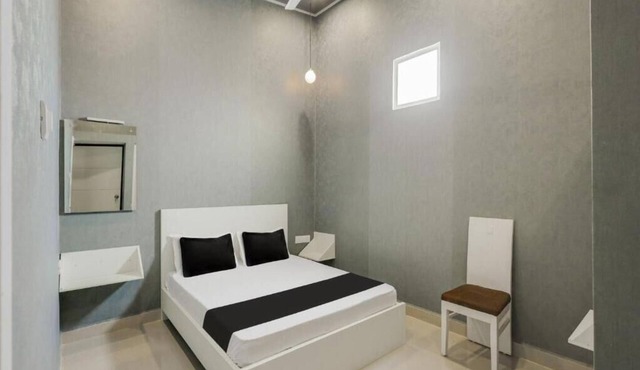 Hotel Le Hayat Residency in Uttiramerur