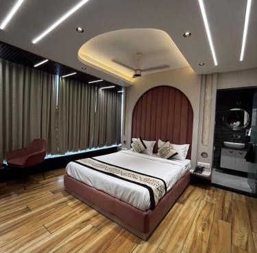 Hotel Meera International
