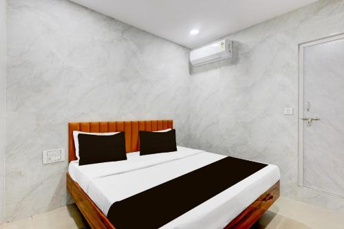 Hotel O Lotus