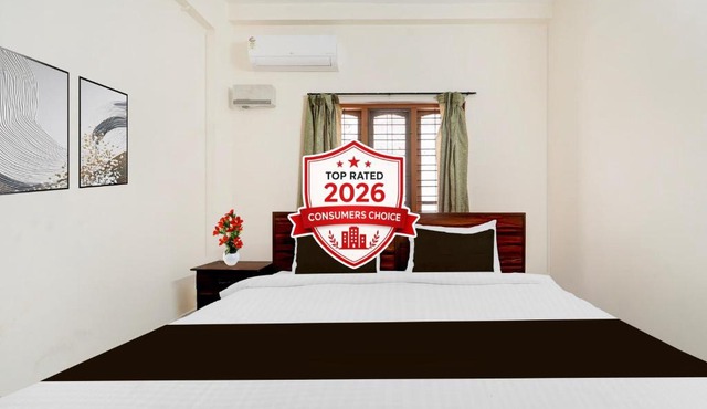 Hotel O Pathanamthitta Near Mahatma Gandhi Statue