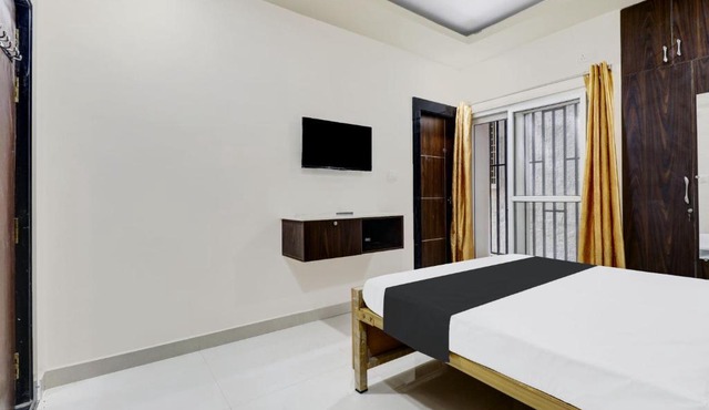 Hotel O Sri Harshitha Grand Near Zudio - Star Bazaar, Kundalhalli Gate