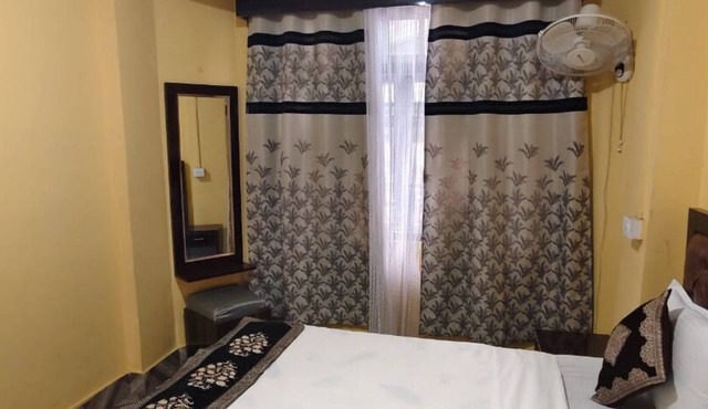 Hotel parichit in Namchi