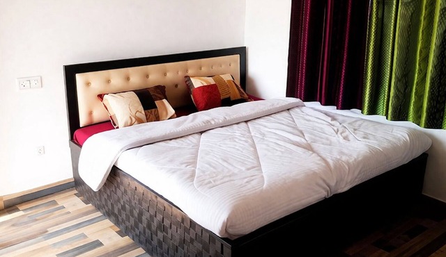 Hotel Rudraksh & Restaurant Nainital