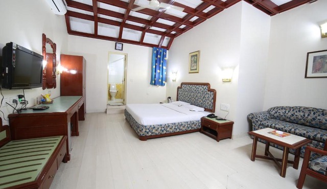Hotel Samrat International