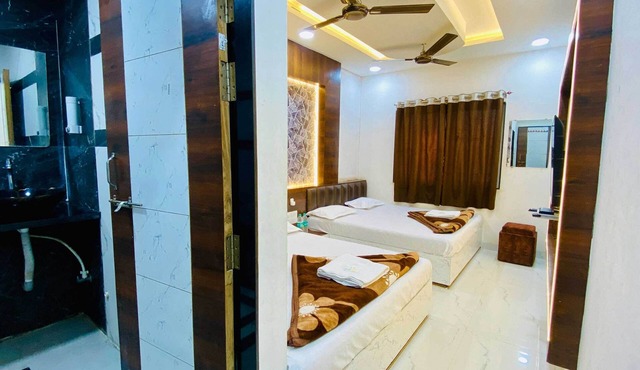 Hotel Shree Shyam Sharnam in Khandwa