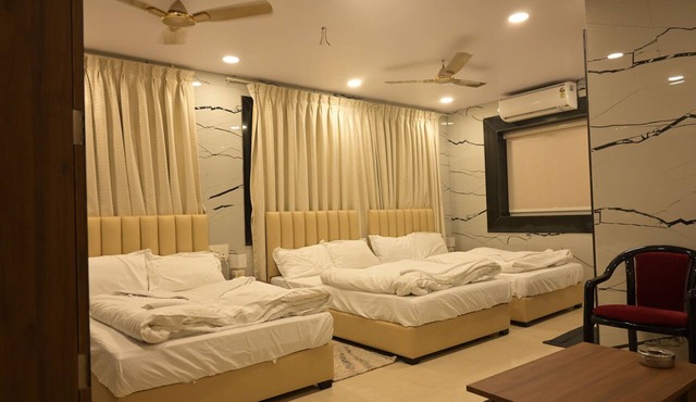Hotel SLR Grand Haven