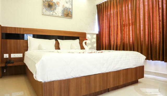 Hotel SRR Grand