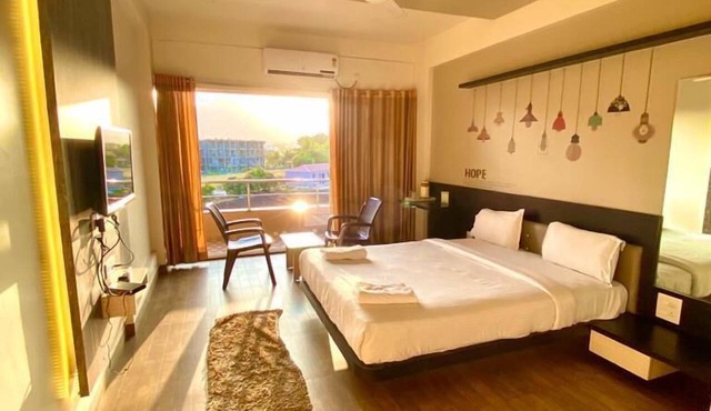 Hotel Srushti Regency