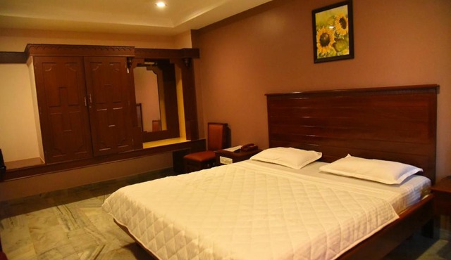 Hotel Subhalakshmi Palace