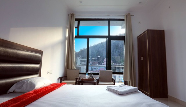 Hotel Tapovan Cottage