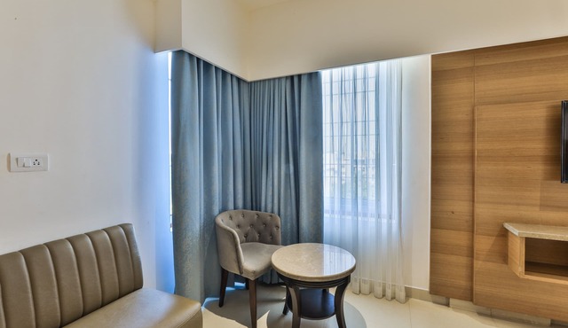 HOTEL VBR GRAND INN